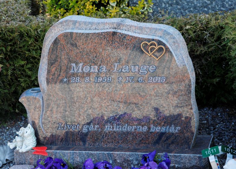 Mona Lauge .JPG